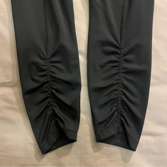DRI FIT NIKE CAPRI XL BLACK - Picture 4 of 7